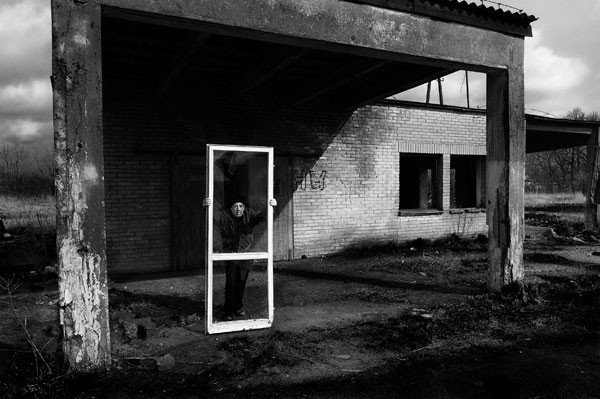 Выставка фотографий Томаша Томашевского является результатом десятков путешествий, которые фотограф совершил по Польше в 2007-2008 гг